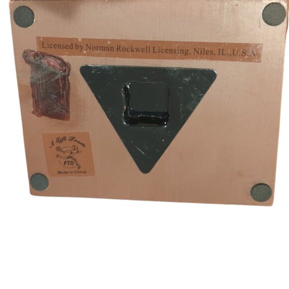 Norman Rockwell Santa Figurine – “Good Boys, Good Girls” Licensed FTDCollectible - Picture 6 of 6